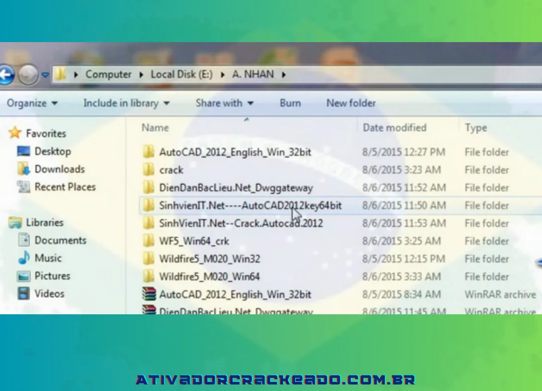 Usando o software WinRAR, extraia o arquivo baixado e escolha AutoCAD2012key64 bit conforme mostrado na ilustração abaixo.