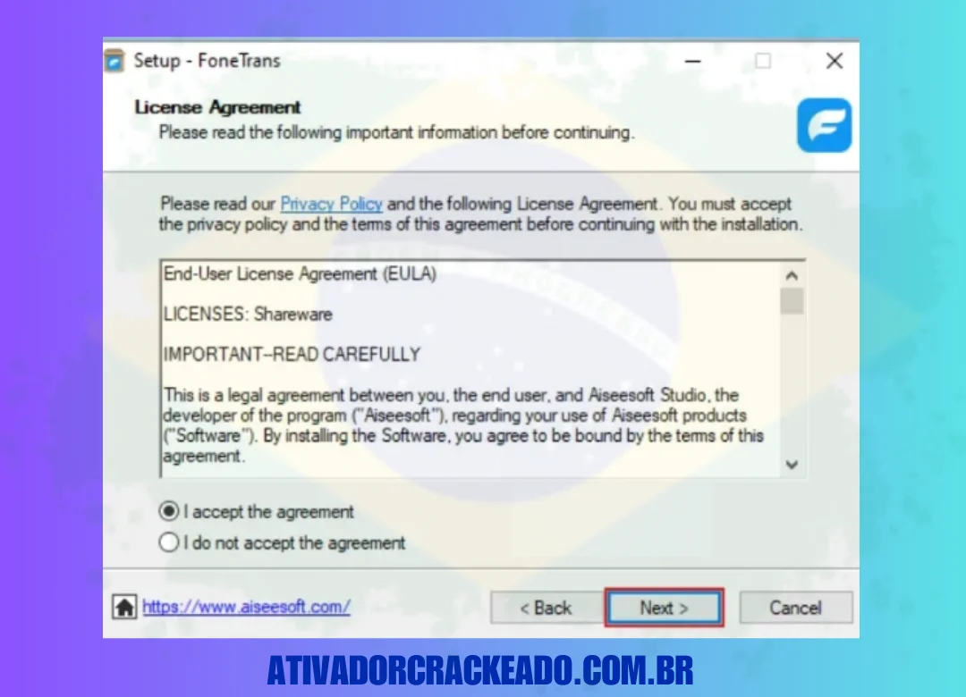 Após aceitar o contrato de licença do programa, clique em Avançar.