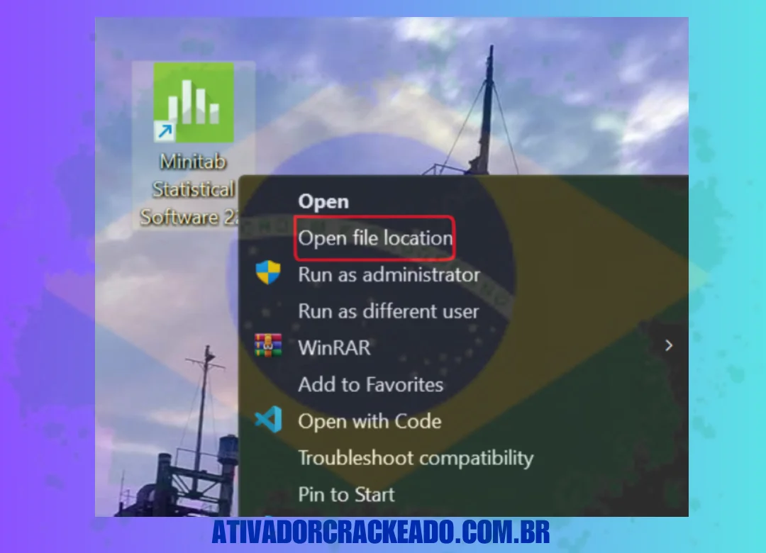 Para acessar o diretório de instalação do software, clique com o botão direito do mouse no ícone da área de trabalho depois de abrir a pasta crack e copiar os dois arquivos dentro dela.