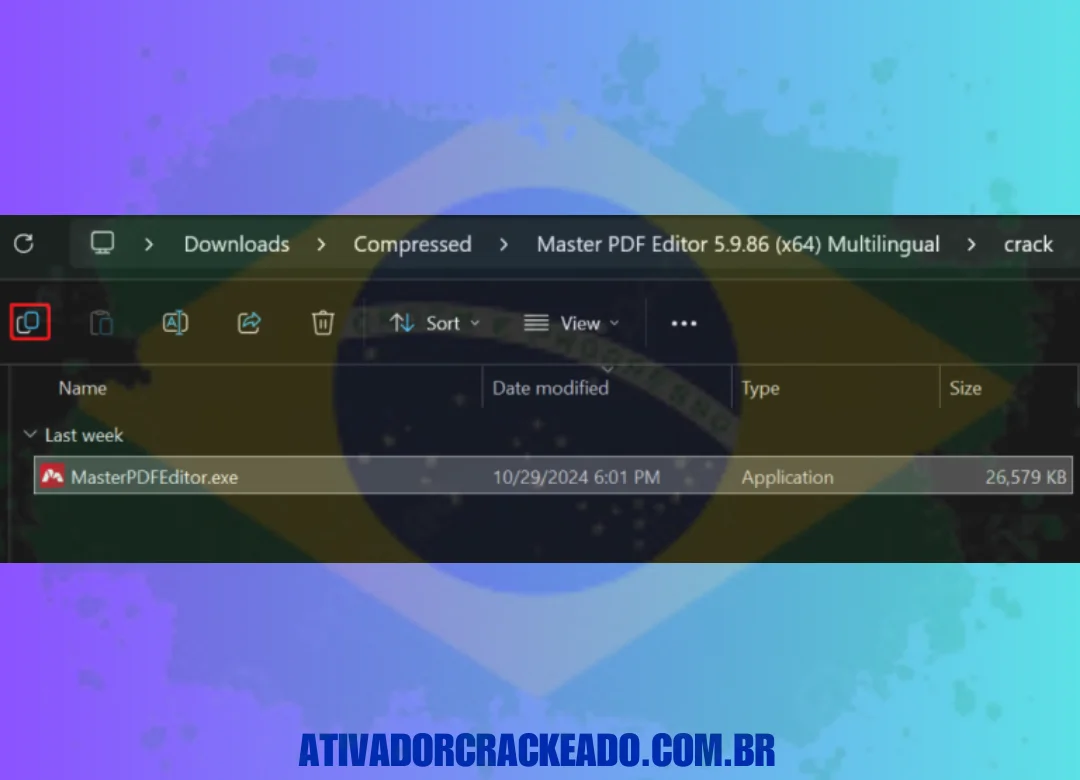 Copie o arquivo MasterPDFEditor.exe da pasta Crack e substitua o original