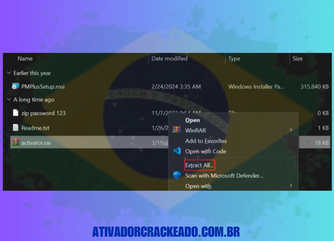 Extraia o arquivo activator.rar e execute o arquivo activator.exe como administrador.